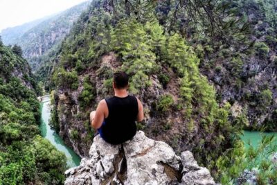 Chouwen Lake Hiking & Swimming