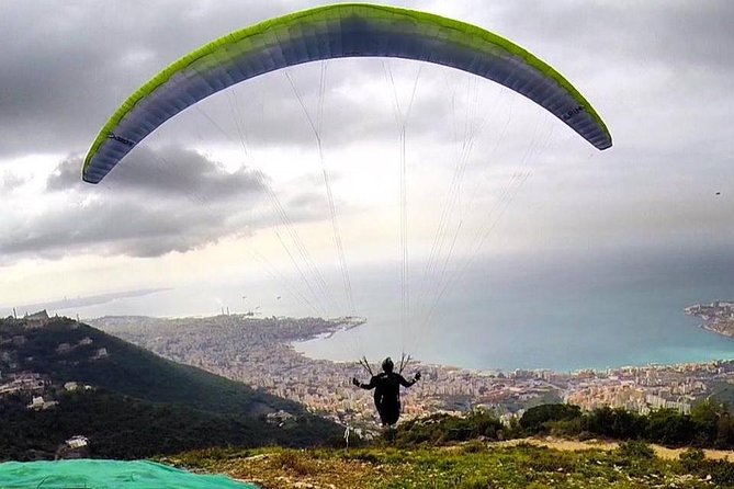 First Paragliding Club in Lebanon - Since 1992 - What the one-hour outing includes