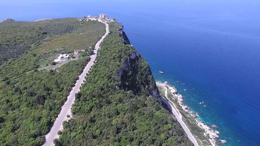 From Beirut: Jeita Grotto, Harissa & Byblos Private Day Tour - Byblos rewards a proper walk, not just a quick photograph