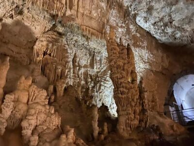 Lebanon: Beirut, Jeita Grotto, Byblos Private Tour and Lunch