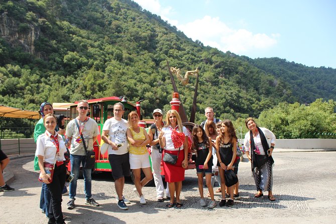 Lebanon Tour Jeita-Harissa & Byblos w/pickup,lunch,entries +guide - Riding the cable car to Our Lady of Lebanon
