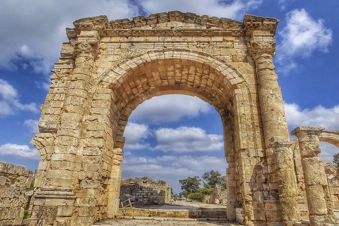 Lebanon Unveiled: Exclusive Private Tours to Sidon & Tyre - Tyre and the scale of the Roman ruins