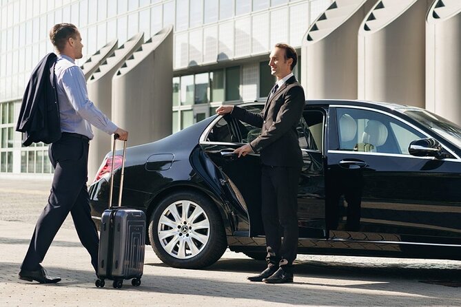 Private Departure Transfer: Hotel to Beirut International Airport - The drive to Beirut International Airport